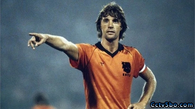 克洛尔是荷兰全攻全守足球思想的先驱